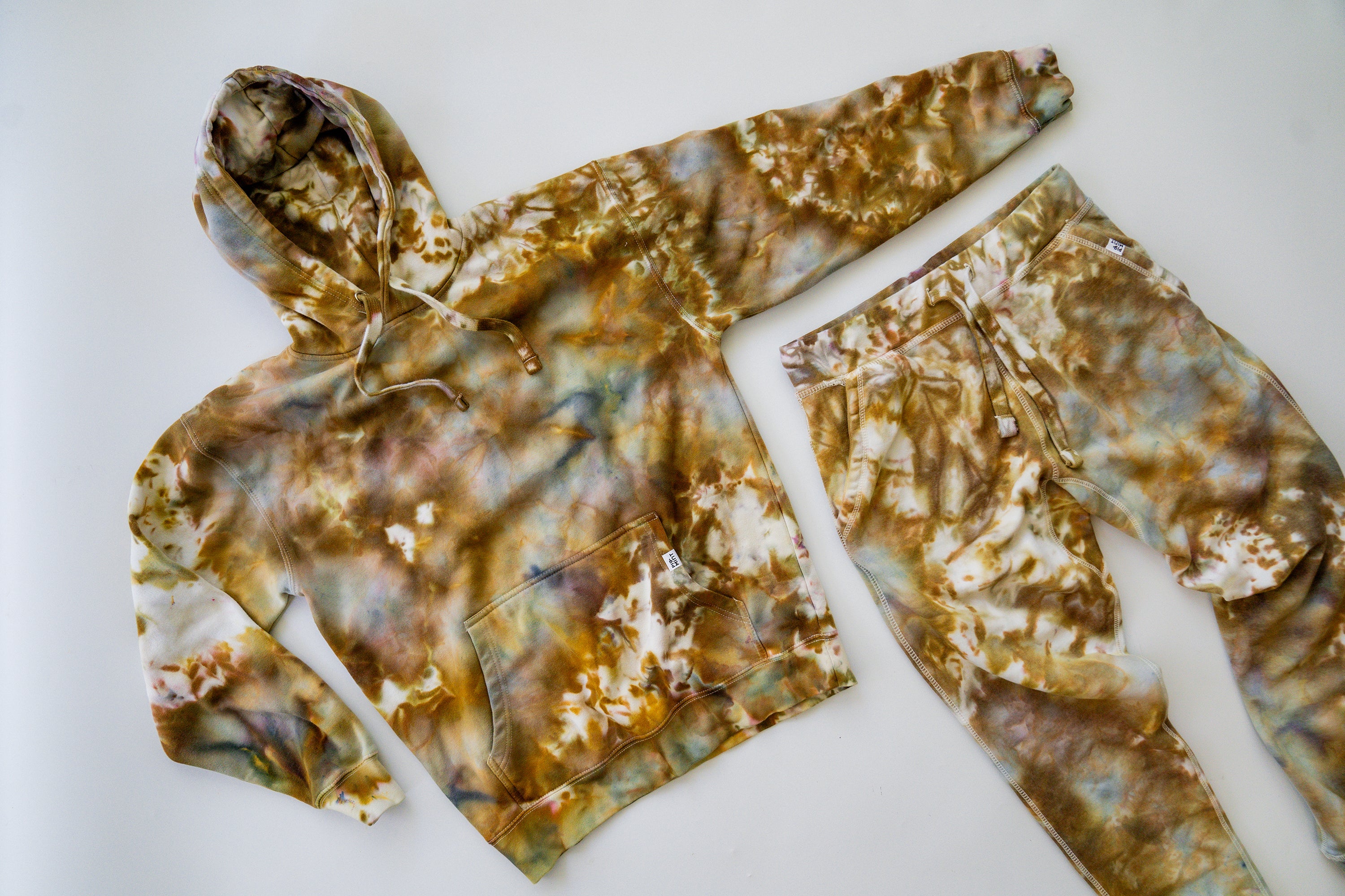 Hand-Dyed Tie-Dye Clothing & Accessories – PigMintShop