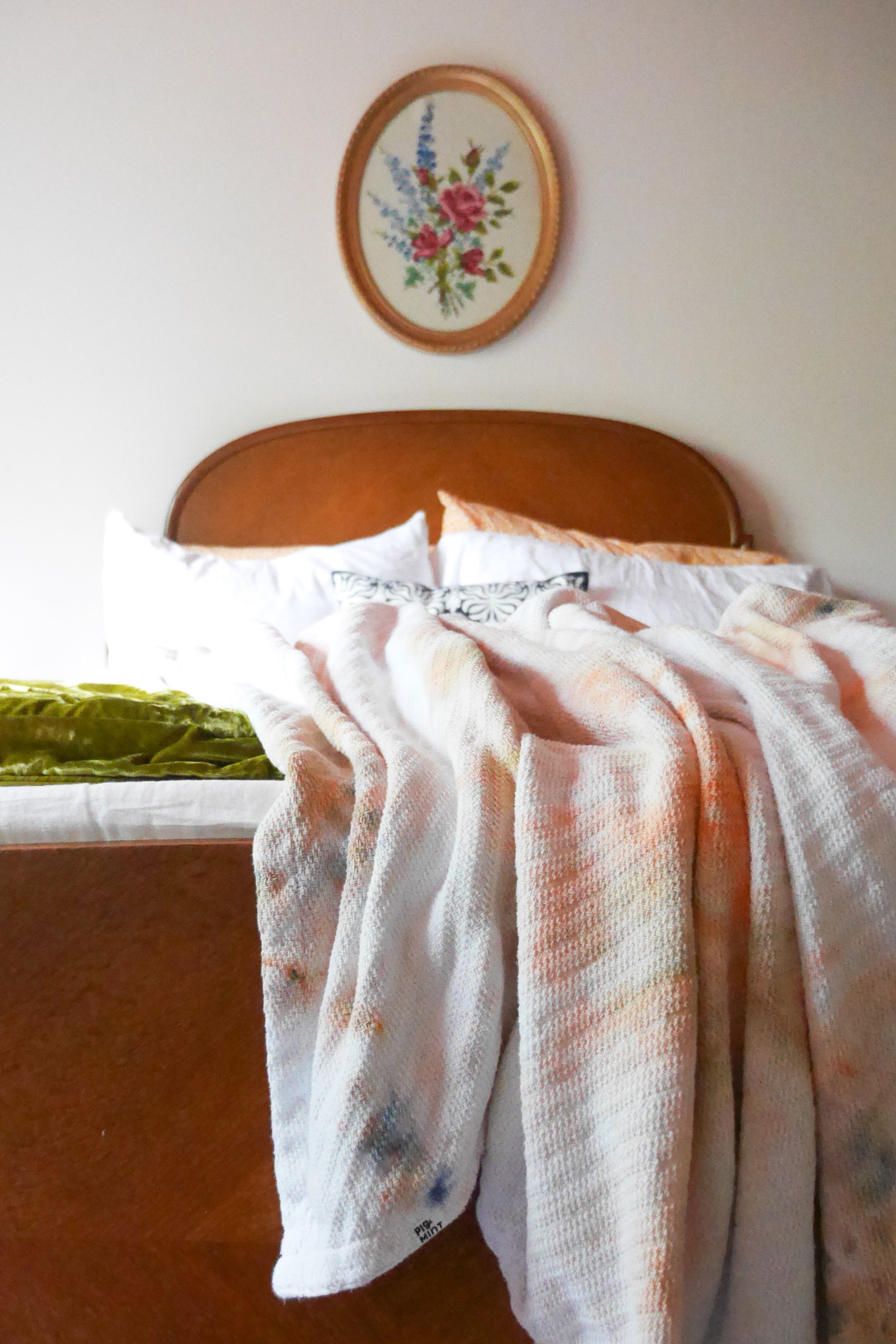 Throw Blanket - PigMintShop